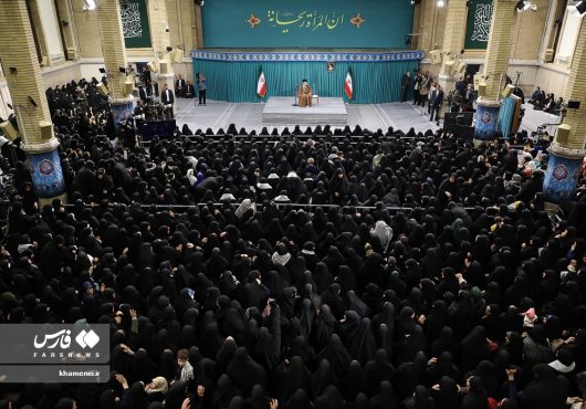 دیدار هزاران نفر از زنان و دختران با رهبر معظم انقلاب