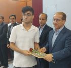 تجلیل رتبه‌های زیر هزار کنکور سراسری در شهرستان دیر