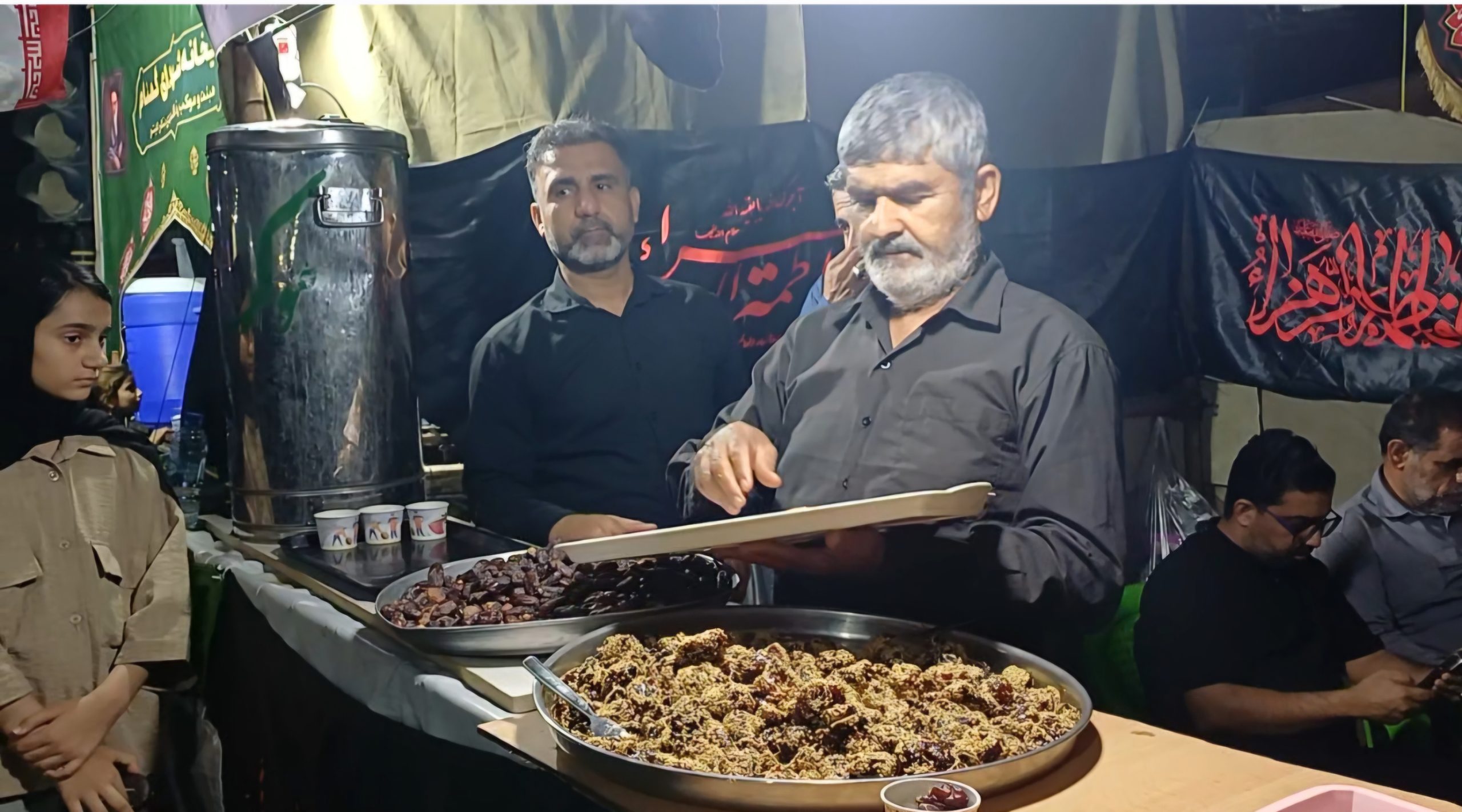 خدمات‌رسانی موکب‌داران دیّری در میدان 